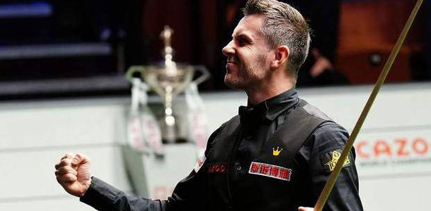 员暂时打平, 他呈现出随 员暂时打平, 他呈现出随