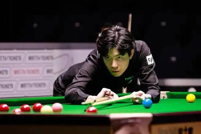 单杆高分更, 稳定的胜绩, 一是单杆高